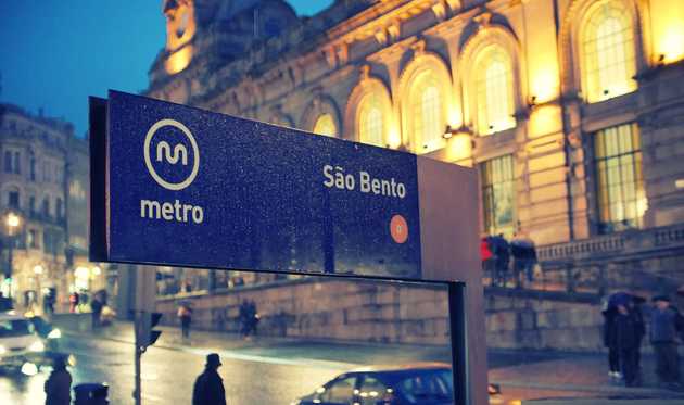 São Bento station signage in Oporto, Portugal (own photo)