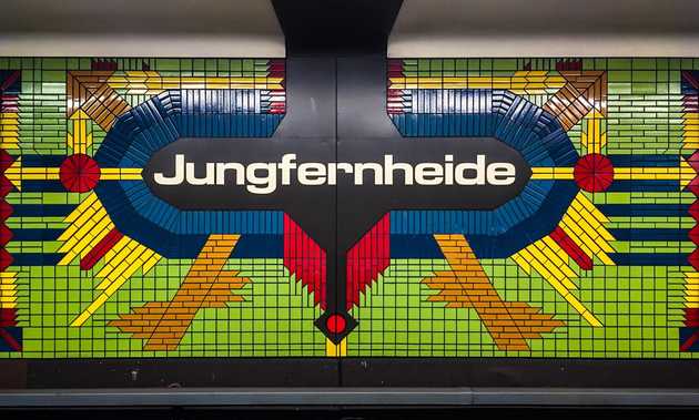 These are both from the U7 line—notice how vintage futuristic Jungfernheide is on one of its sides! (Photos: BerlinTypography)